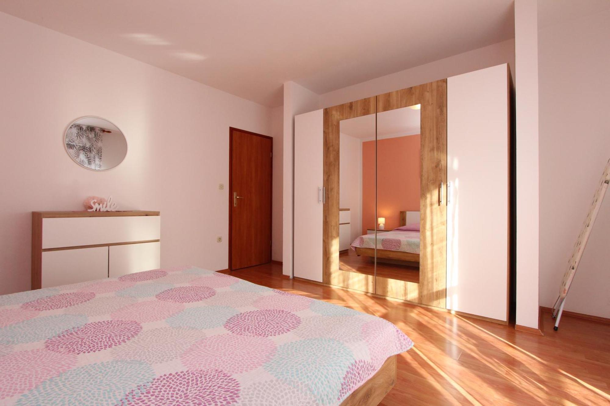 Rooms And Apartment Sanja Ровинь Экстерьер фото
