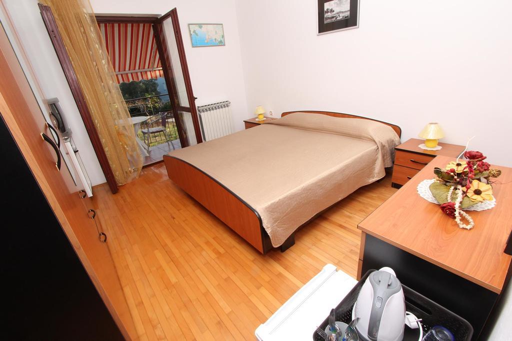 Rooms And Apartment Sanja Ровинь Экстерьер фото
